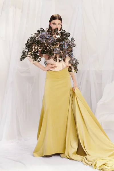 Look 35